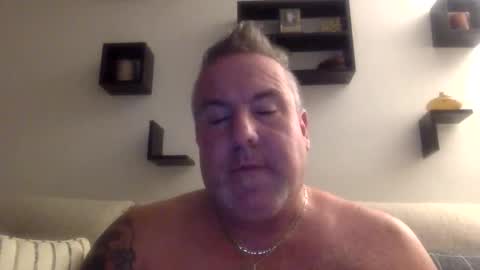 Snapshot of banana5289 chatting on December 29, 6:03 am banana5289 online show from December 29, 6:03 am