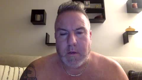 Snapshot of banana5289 chatting on February 9, 9:26 am banana5289 online show from February 9, 9:26 am