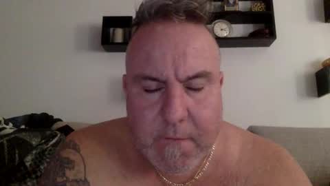 Snapshot of banana5289 chatting on February 24, 8:14 pm banana5289 online show from February 24, 8:14 pm