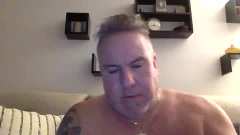 Snapshot of banana5289 chatting on February 11, 8:42 pm banana5289 online show from February 11, 8:42 pm