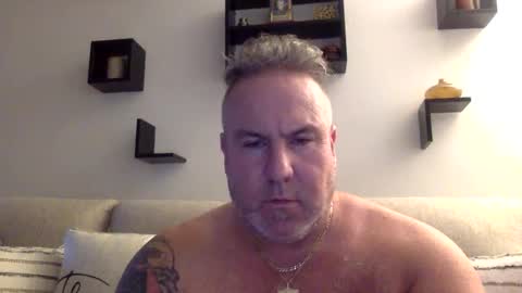 Snapshot of banana5289 chatting on January 10, 8:04 pm banana5289 online show from January 10, 8:04 pm