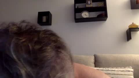 Snapshot of banana5289 chatting on January 30, 8:21 pm banana5289 online show from January 30, 8:21 pm