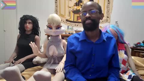 Bando Husbando online show from December 2, 3:42 am