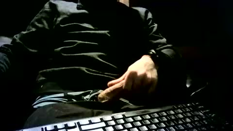 Snapshot of banginondadrumsalldaylong chatting on January 9, 11:58 am banginondadrumsalldaylong online show from January 9, 11:58 am
