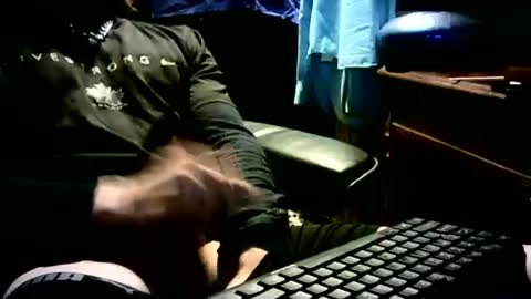 Snapshot of banginondadrumsalldaylong chatting on January 29, 12:24 pm banginondadrumsalldaylong online show from January 29, 12:24 pm