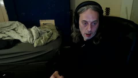bangintoleather online show from April 25, 3:20 am
