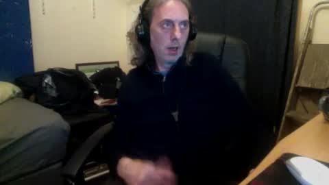 Snapshot of bangintoleather chatting on September 18, 2:46 am bangintoleather online show from September 18, 2:46 am