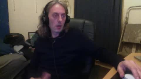 Snapshot of bangintoleather chatting on October 17, 2:26 am bangintoleather online show from October 17, 2:26 am