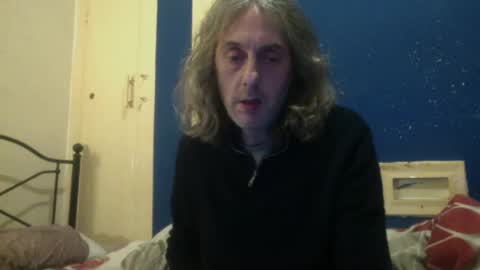 Snapshot of bangintoleather chatting on February 7, 3:13 am bangintoleather online show from February 7, 3:13 am