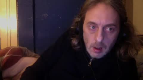 Snapshot of bangintoleather chatting on January 22, 2:48 am bangintoleather online show from January 22, 2:48 am
