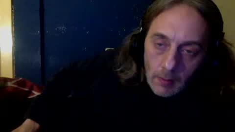 Snapshot of bangintoleather chatting on February 27, 3:03 am bangintoleather online show from February 27, 3:03 am