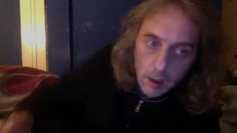 Snapshot of bangintoleather chatting on December 30, 2:31 am bangintoleather online show from December 30, 2:31 am
