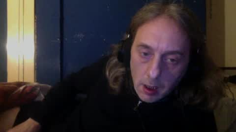Snapshot of bangintoleather chatting on January 23, 3:16 am bangintoleather online show from January 23, 3:16 am