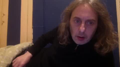 Snapshot of bangintoleather chatting on March 10, 2:39 am bangintoleather online show from March 10, 2:39 am