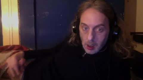 Snapshot of bangintoleather chatting on March 3, 1:17 am bangintoleather online show from March 3, 1:17 am