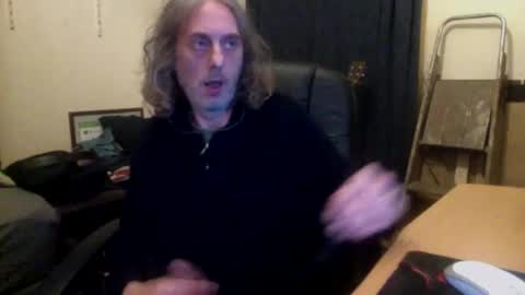 Snapshot of bangintoleather chatting on September 11, 2:21 am bangintoleather online show from September 11, 2:21 am