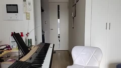 BareBritPianist online show from December 2, 3:53 am