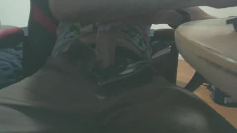 Snapshot of baronminuit69 chatting on February 22, 8:40 am baronminuit69 online show from February 22, 8:40 am