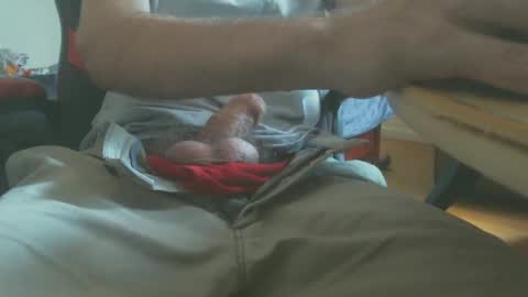 Snapshot of baronminuit69 chatting on February 17, 7:36 am baronminuit69 online show from February 17, 7:36 am