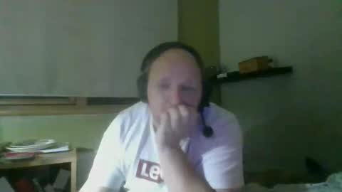 Snapshot of bart_poland chatting on October 10, 10:57 pm bart_poland online show from October 10, 10:57 pm