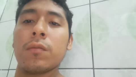 Snapshot of basic2001 chatting on November 1, 12:47 am Marcos online show from November 1, 12:47 am