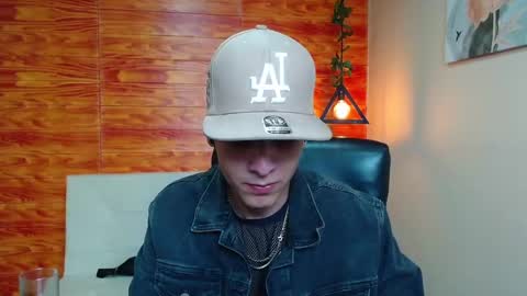 Bastian online show from January 4, 5:05 am