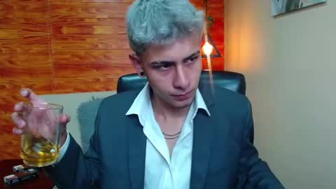 Bastian online show from December 17, 11:59 pm