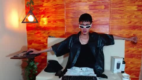Bastian online show from March 11, 2:43 am