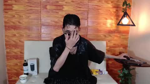 Bastian online show from March 8, 2:32 am