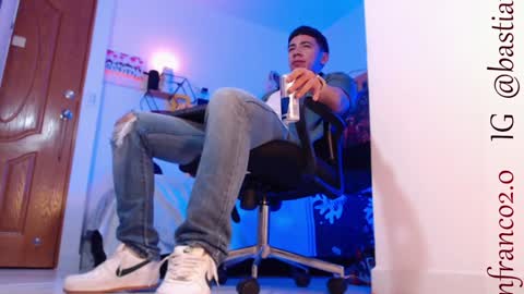 Snapshot of bastian_franco01 chatting on December 21, 5:36 am Bastian Independent Model online show from December 21, 5:36 am