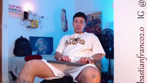 Snapshot of bastian_franco01 chatting on December 23, 1:08 am Bastian Independent Model online show from December 23, 1:08 am