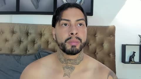 bastian_jones1 online show from April 8, 2:01 am