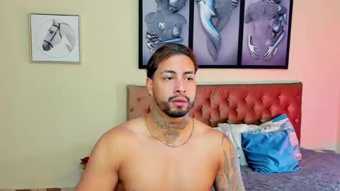 Snapshot of bastian_jones1 chatting on January 15, 5:50 am bastian_jones1 online show from January 15, 5:50 am