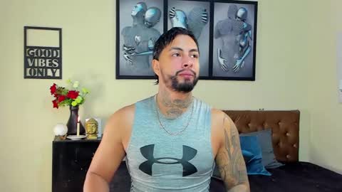 Snapshot of bastian_jones1 chatting on March 1, 5:53 am bastian_jones1 online show from March 1, 5:53 am