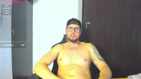 bastianwatson10 online show from November 12, 6:57 pm