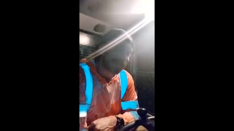 batemeinbate online show from April 15, 10:59 am