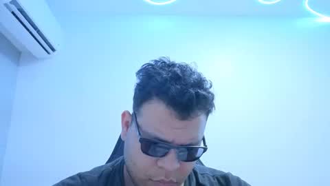 Snapshot of batman2430 chatting on October 18, 11:48 am brian online show from October 18, 11:48 am