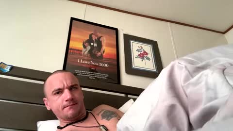 Snapshot of battlewolfxx chatting on December 21, 6:34 pm battlewolfxx online show from December 21, 6:34 pm