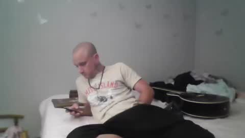 Snapshot of battlewolfxx chatting on October 13, 3:45 am battlewolfxx online show from October 13, 3:45 am