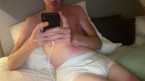 battyb1 online show from April 4, 7:55 pm