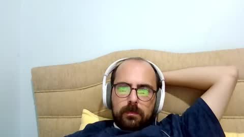 Snapshot of bayto chatting on October 10, 5:07 pm bayto online show from October 10, 5:07 pm