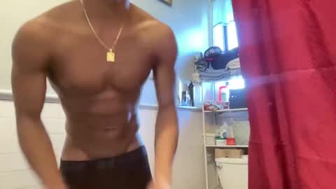 Snapshot of bb_colin chatting on January 8, 2:46 pm bb_colin online show from January 8, 2:46 pm