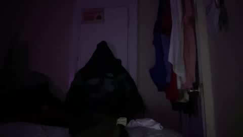 Snapshot of bb_colin chatting on December 30, 2:20 am bb_colin online show from December 30, 2:20 am