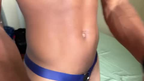 Snapshot of bb_colin chatting on September 30, 7:28 pm bb_colin online show from September 30, 7:28 pm