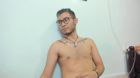 Snapshot of bbalexxx chatting on December 9, 3:12 pm alex independent model ig bbalexmoon online show from December 9, 3:12 pm