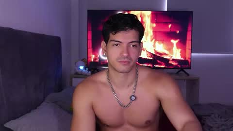 Valentino online show from February 13, 9:09 pm