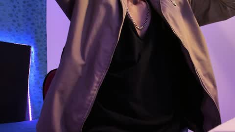 Snapshot of bbc_angels chatting on October 17, 5:00 am Bbc angels online show from October 17, 5:00 am