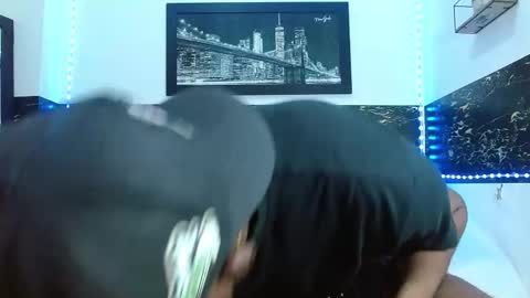 Snapshot of bbc_stallionn chatting on October 2, 3:43 am Andrew online show from October 2, 3:43 am