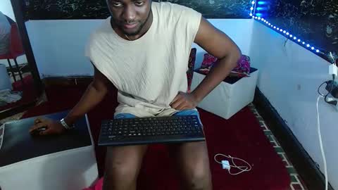 Snapshot of bbc_stallionn chatting on October 4, 3:44 am Andrew online show from October 4, 3:44 am
