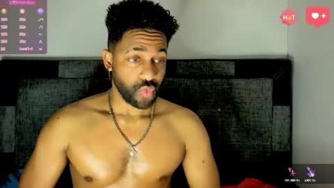 Snapshot of bbcblackhot33 chatting on October 26, 4:47 am john online show from October 26, 4:47 am